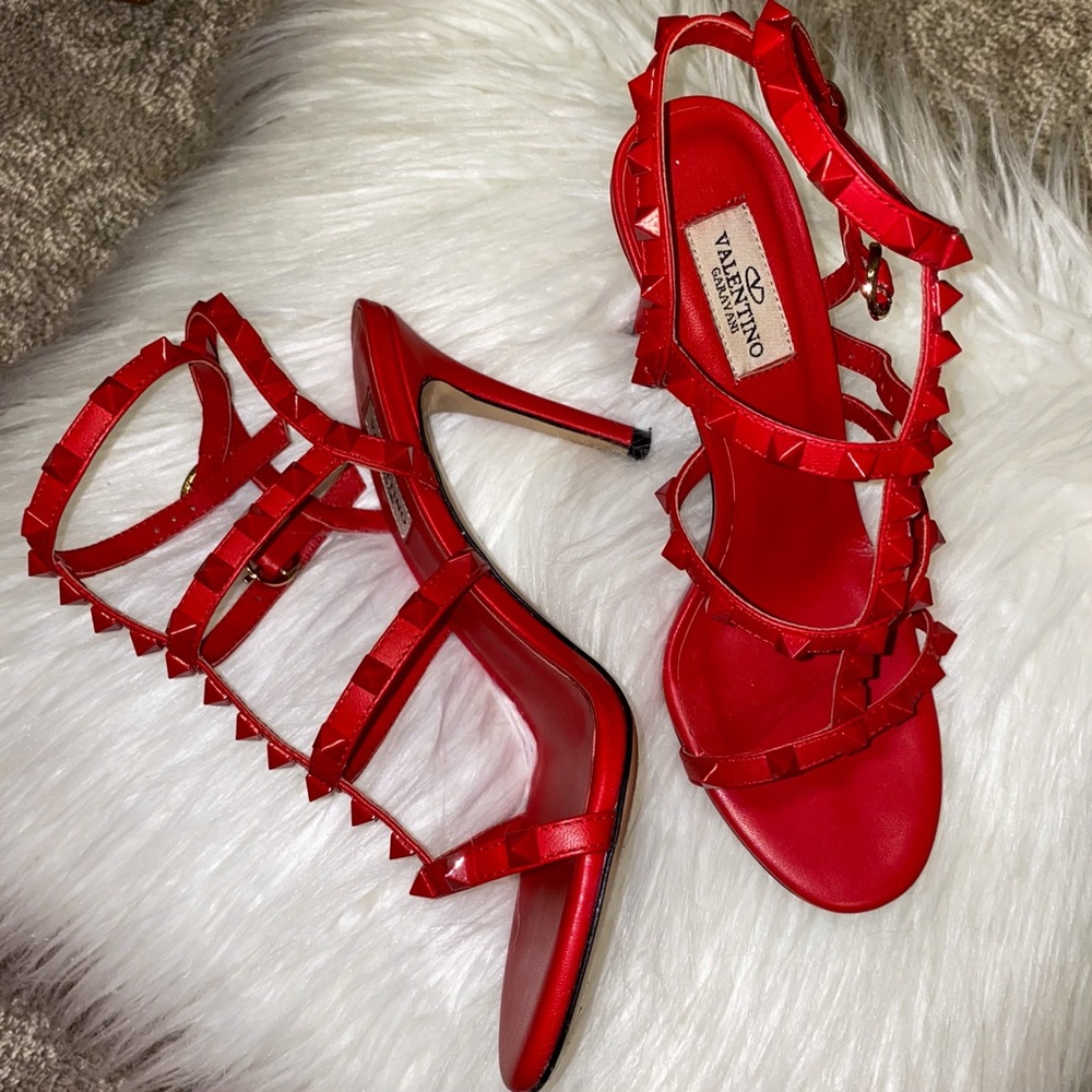 VALENTINO GARAVANI RED ROCKSTUD SANDAL 100mm